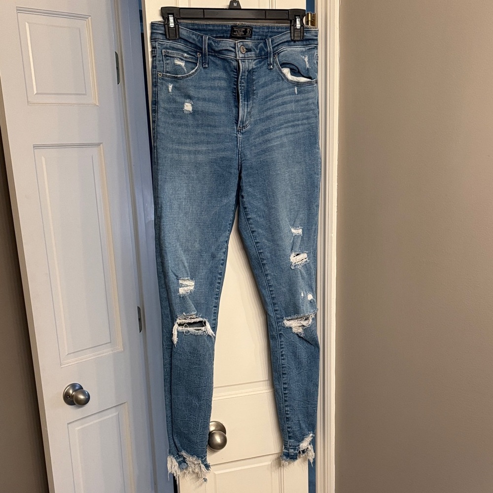 A&F Simone High Rise Ankle